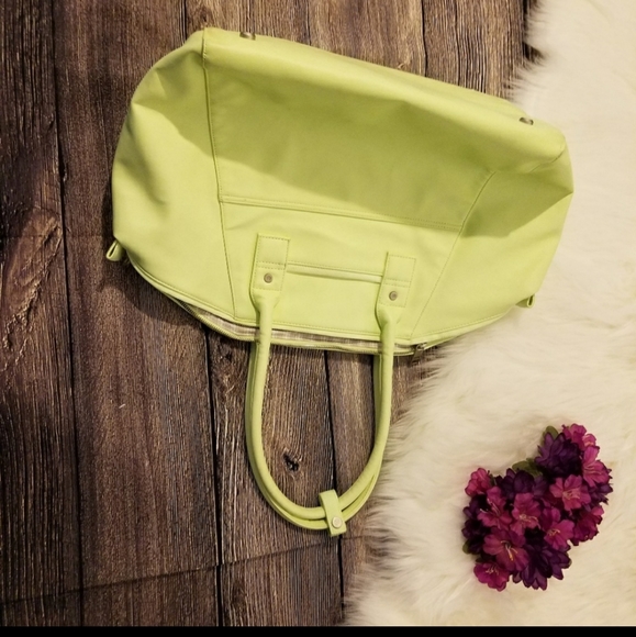 Lululemon Vinyasa to Vino Bag - Picture 5 of 14